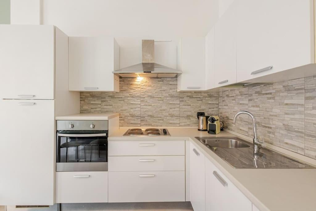 Апартаменты Urban House - Exclusive Park House Navigli Milan Center Экстерьер фото